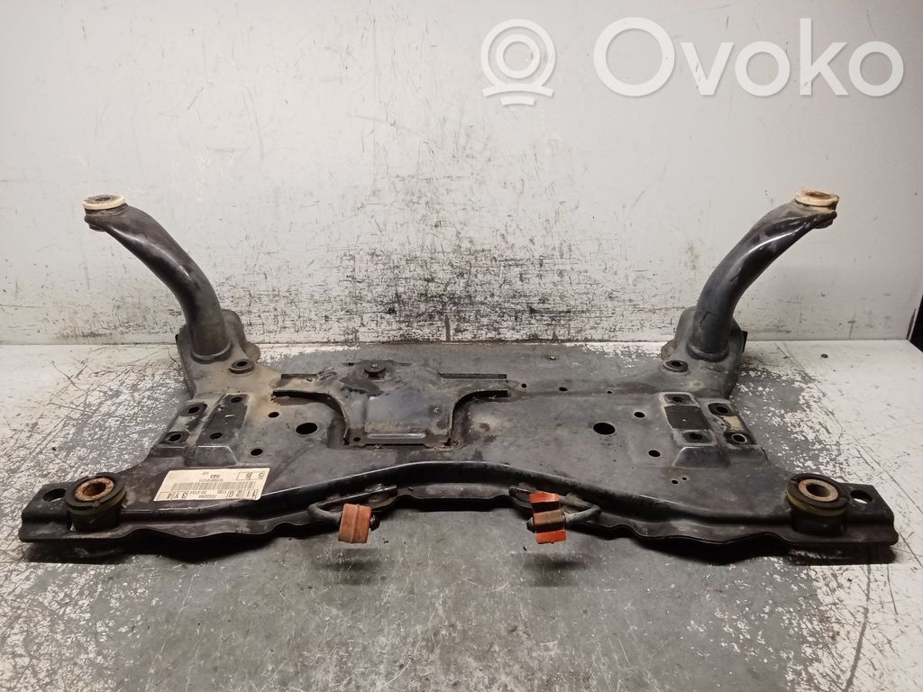 Ford Focus Priekinis traversas 