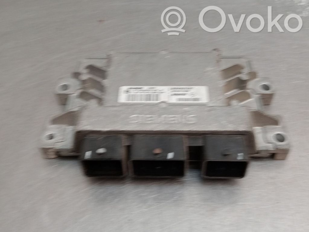 Unidad de control/módulo del motor   8200522357,S120200105,8200510536