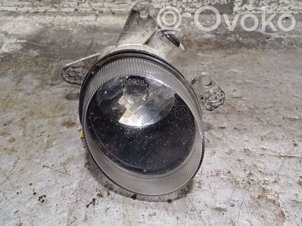 Luz de niebla delantera   A2128200456