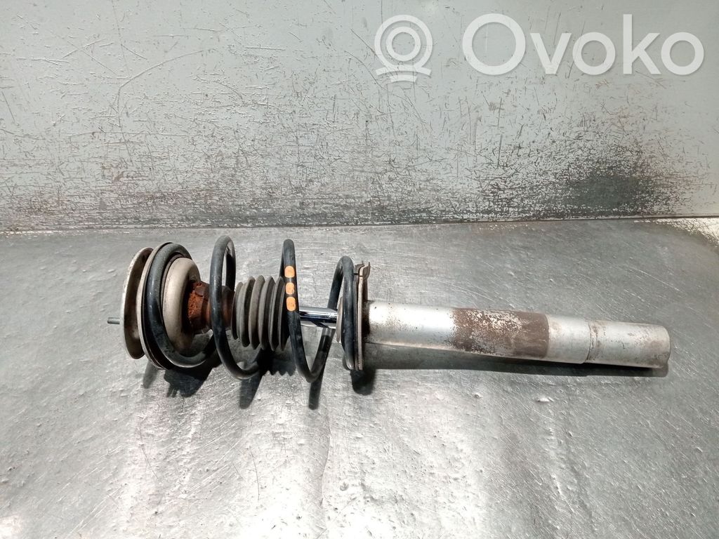 BMW 5 E39 Priekšpusē amortizators ar atsperi 