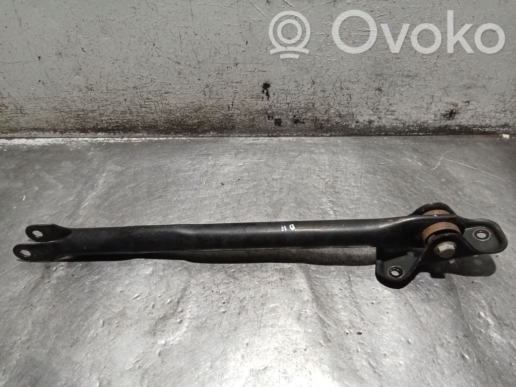 Land Rover Freelander 2 - LR2 Рычаг 