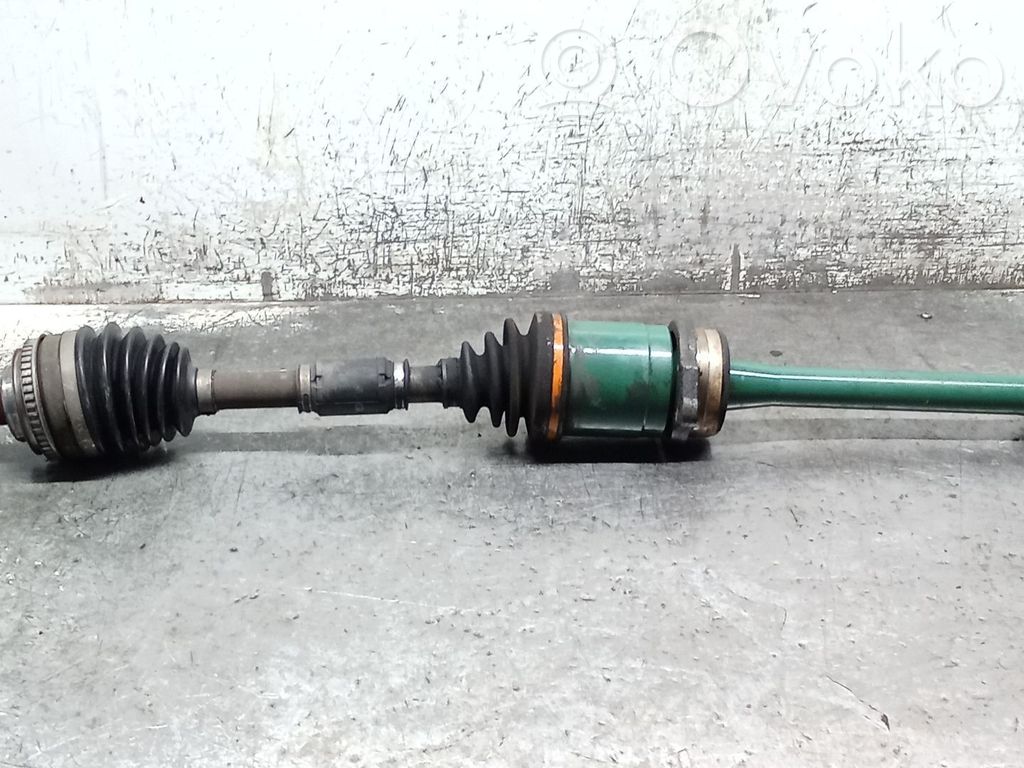 Toyota Corolla E110 Передняя полуось 