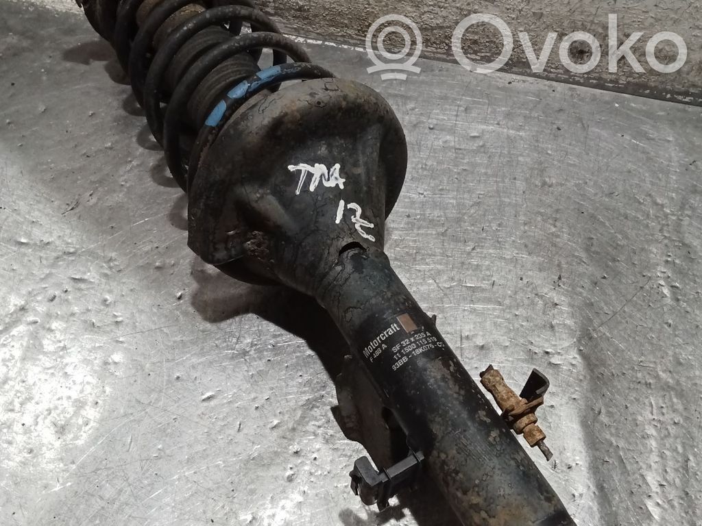 Ford Mondeo MK I Aizmugurē amortizators 