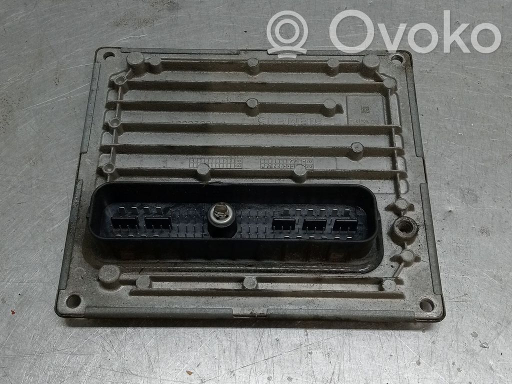 Ford C-MAX I Engine control unit/module 