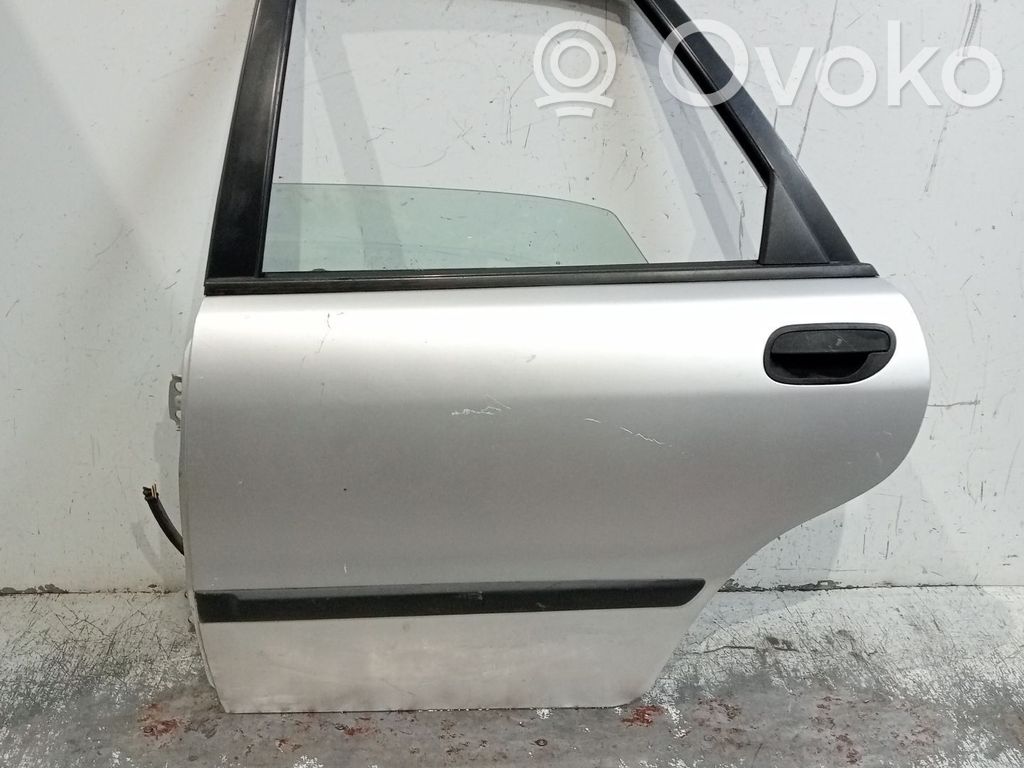 Puerta trasera   4P