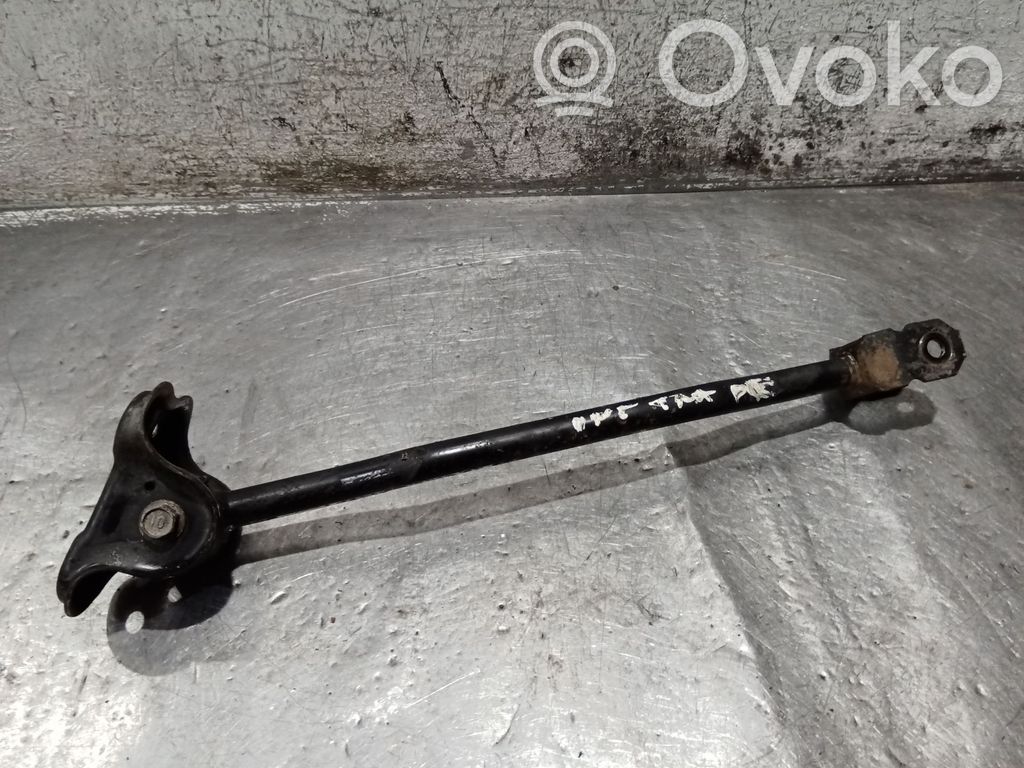 Hyundai Matrix Brazo de suspensión trasero 
