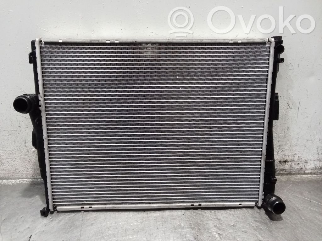 BMW 3 E36 Aušinimo skysčio radiatorius 
