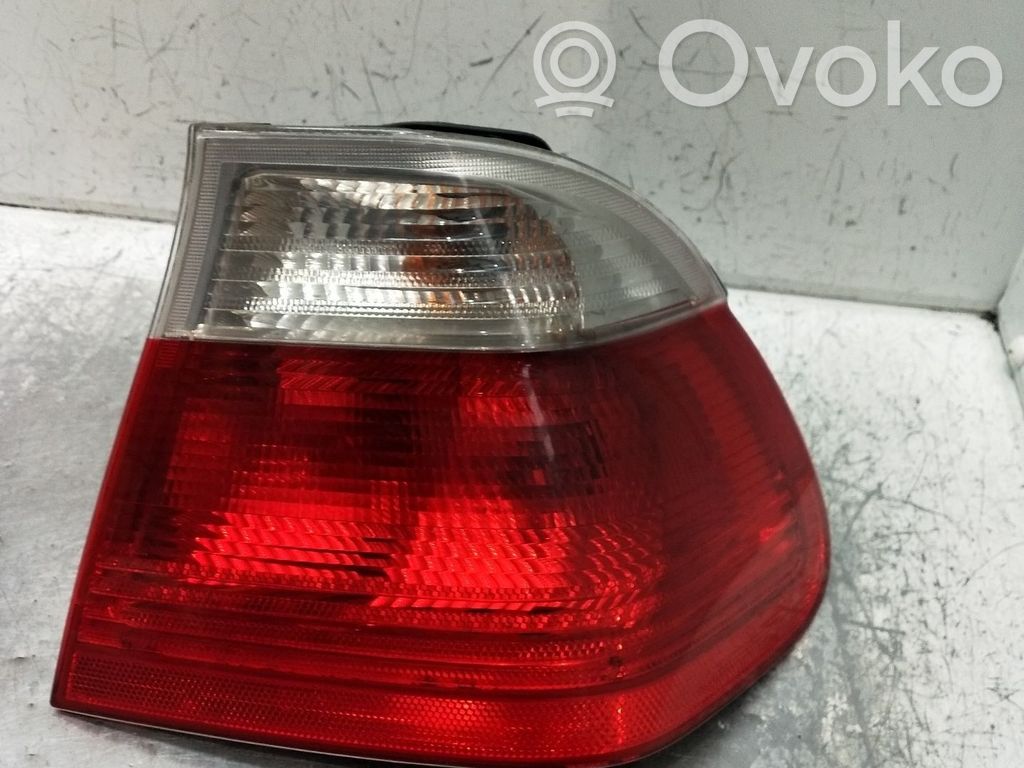 Rear/tail lights   4P