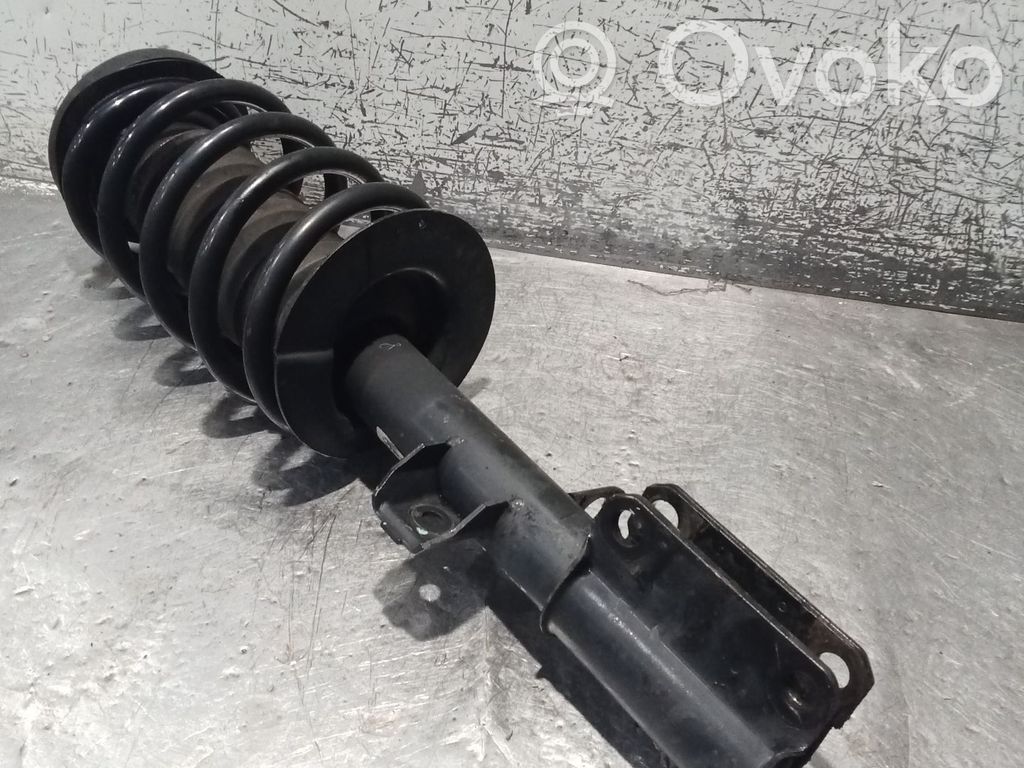 BMW X5 E53 Priekinis amortizatorius su spyruokle 