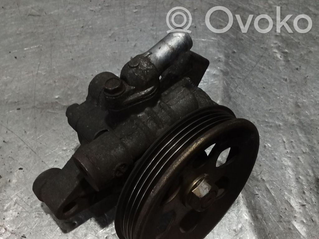 Ohjaustehostimen pumppu   20G