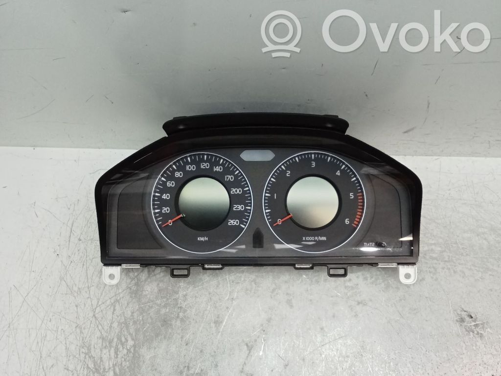 Volvo XC60 Vitezometru (grup de instrumente) 