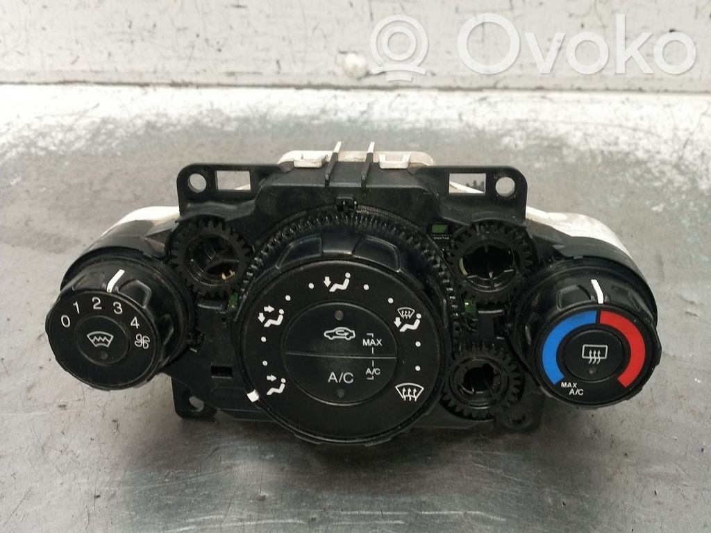 Air conditioner control unit module   8A6118549,8A6919980