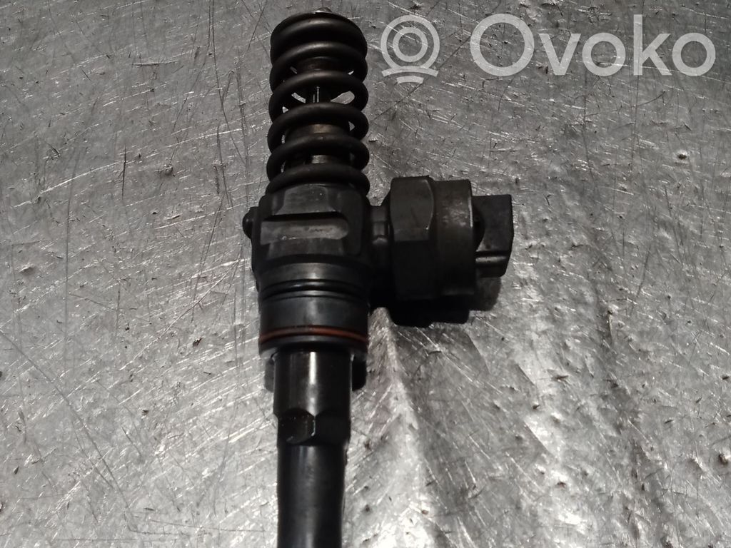 Inyector de combustible   038130073F,0414720007,BOSCH