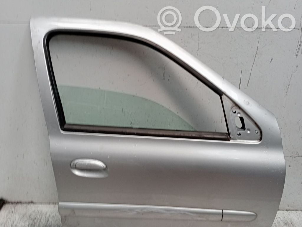 Renault Clio III Дверь 