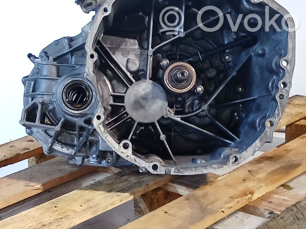 Manualna 5-biegowa skrzynia biegów   ND5001,6V,F001567