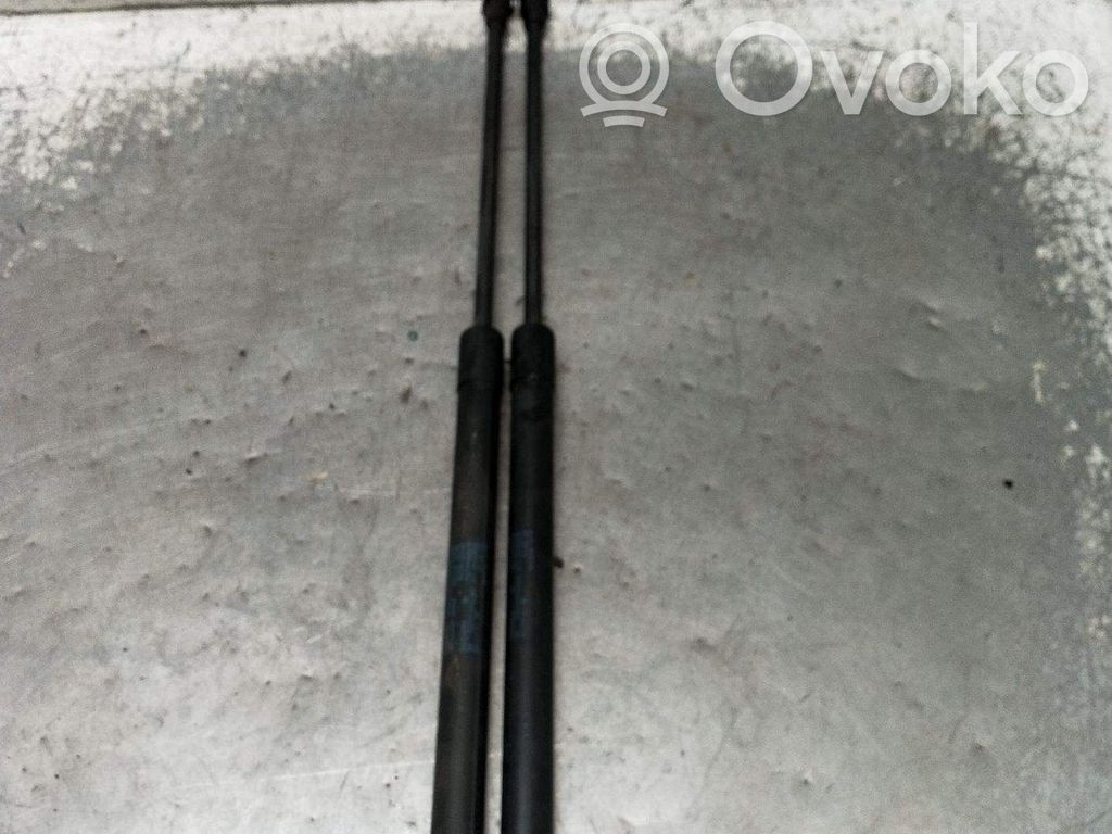 Vérin de capot arrière   5P0827550A
