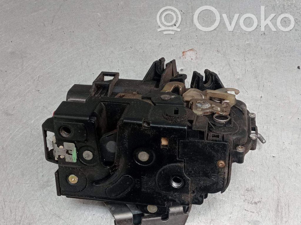Audi A6 S6 C5 4B Motor blocare ușă spate 