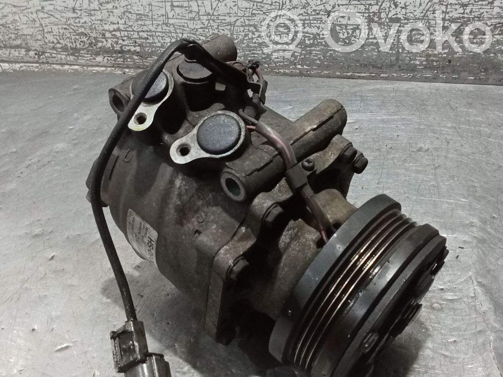 Honda CR-V Ilmastointilaitteen kompressorin pumppu (A/C) 