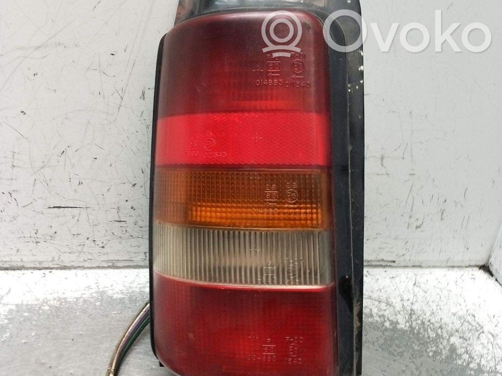 Chrysler Voyager Feux arrière / postérieurs 