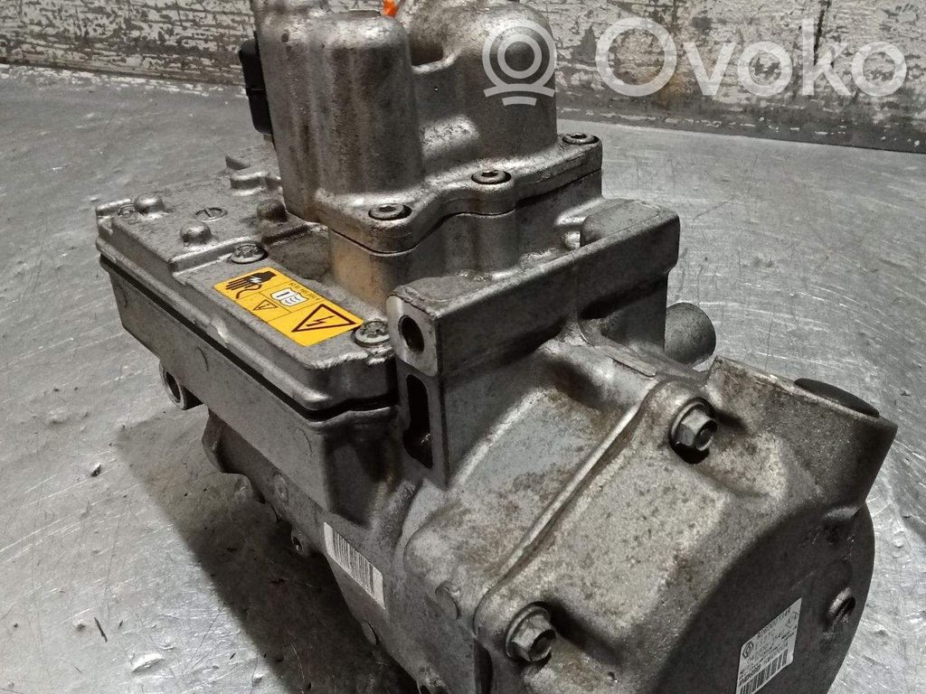 Smart ForTwo III C453 Ilmastointilaitteen kompressorin pumppu (A/C) 