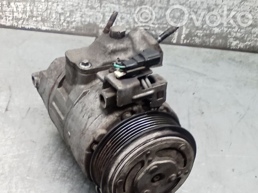 Ilmastointilaitteen kompressorin pumppu (A/C)   4472502760
