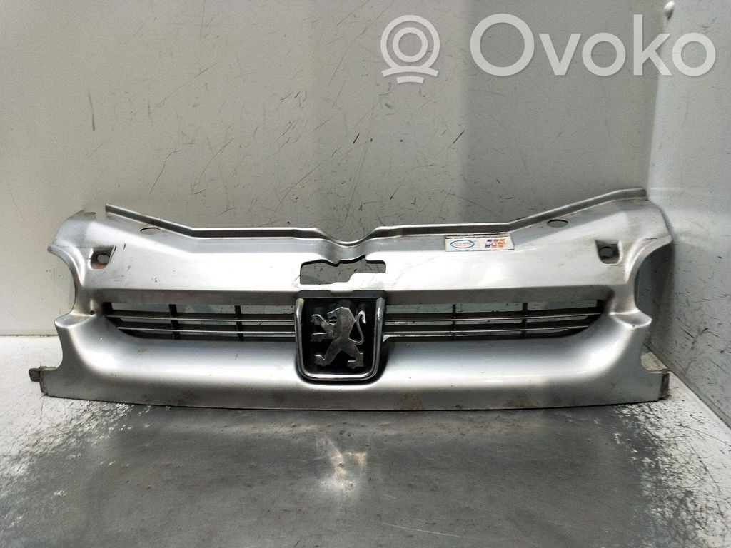 Peugeot Partner Atrapa chłodnicy / Grill 