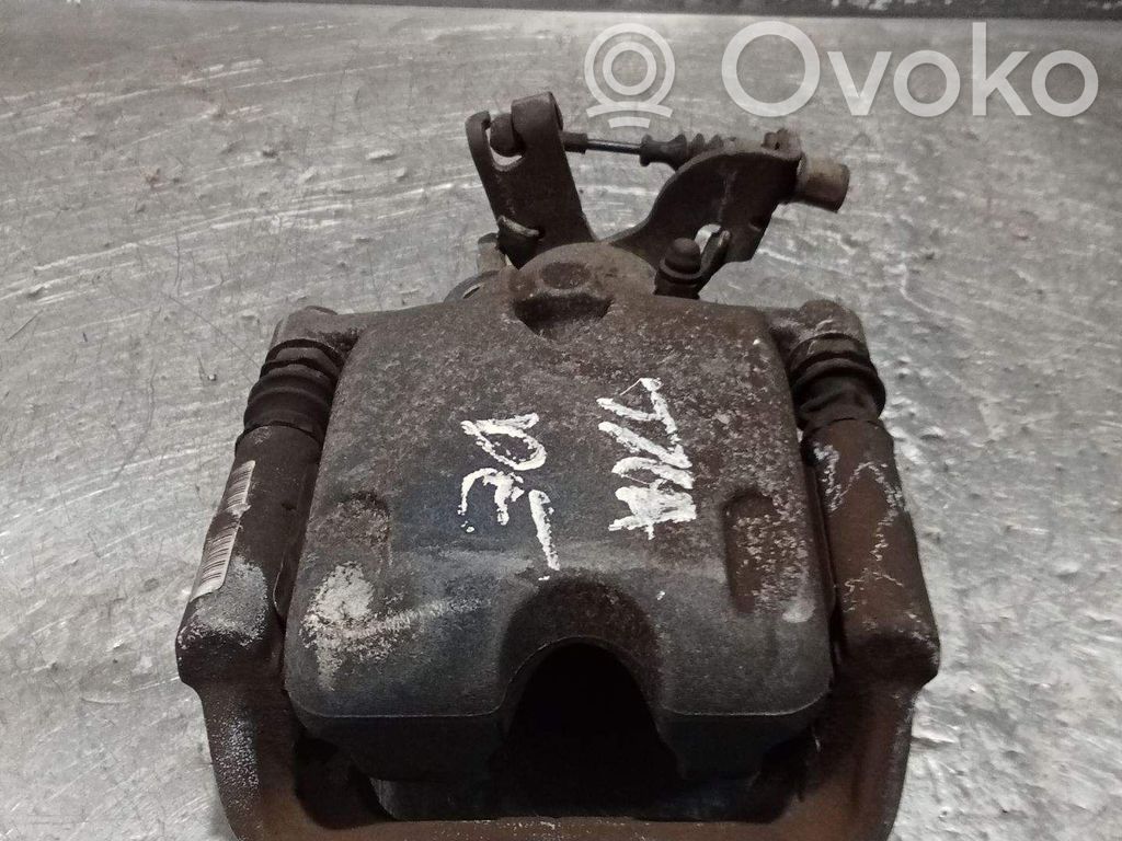 Opel Insignia A Jarrusatulan tyynyn pidike takana 