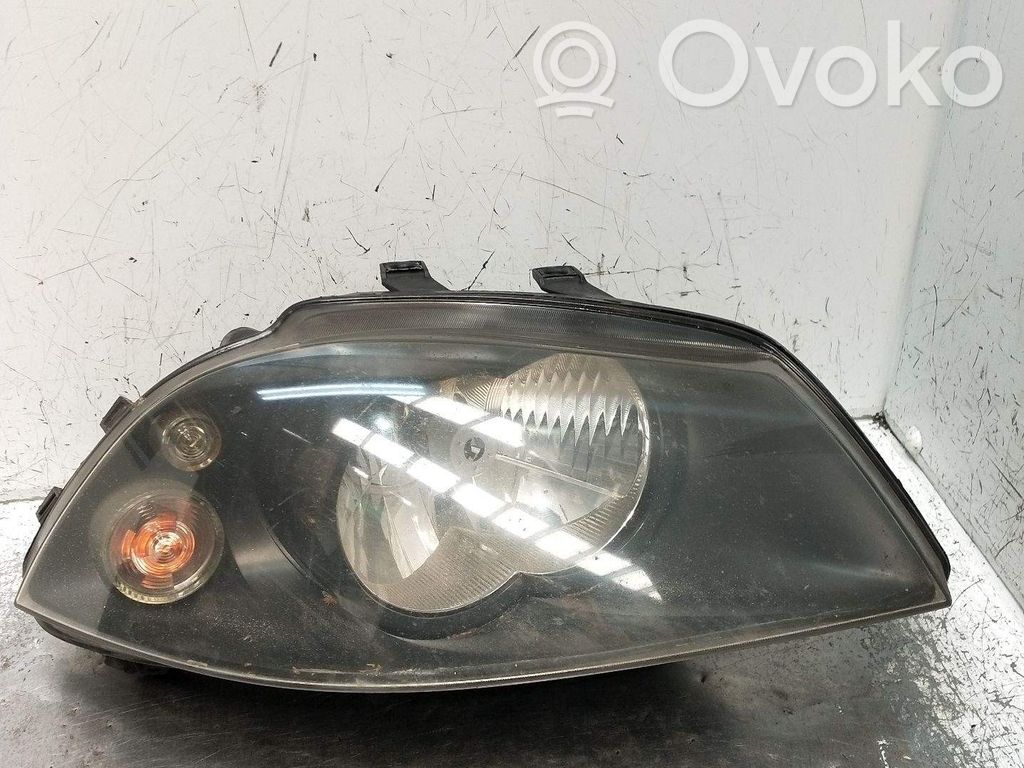 Seat Ibiza III (6L) Far 