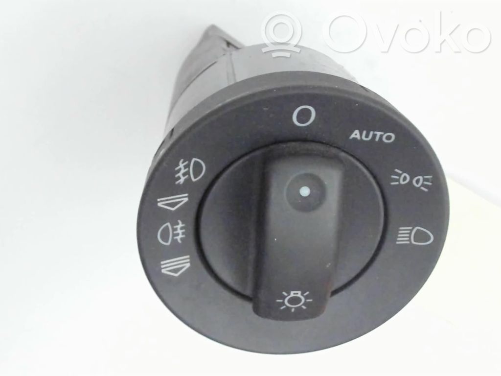 Light switch   8E0941531