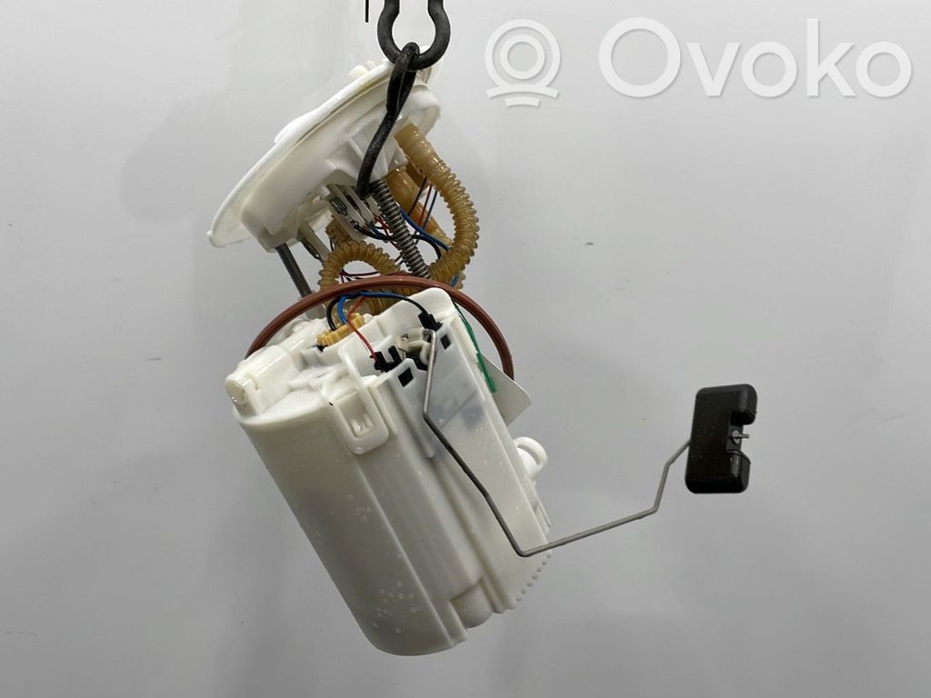 Bomba interna de combustible   8K0906089A