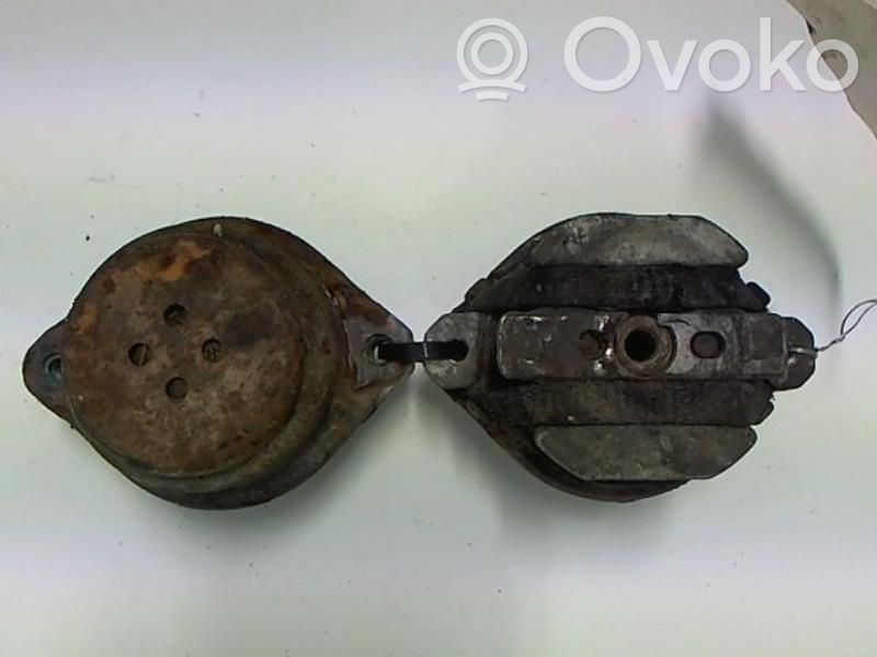 Audi A6 S6 C5 4B Supporto della scatola del cambio 