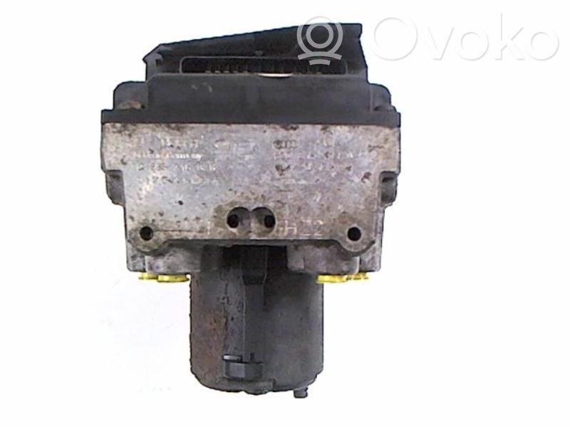 Audi A8 S8 D2 4D ABS bloks 