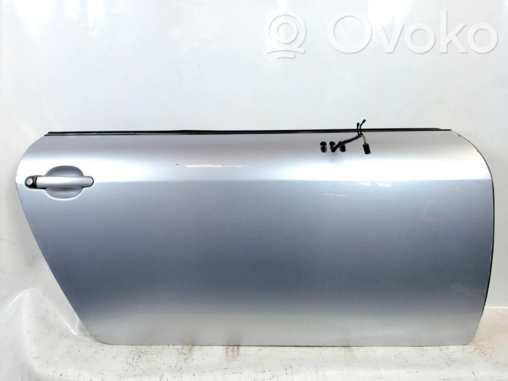 Puerta delantera   8N0831052C
