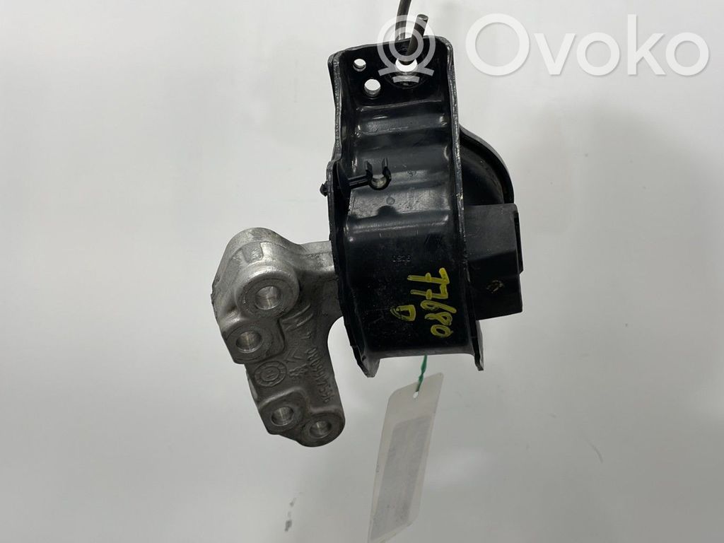 Citroen C3 Engine mount bracket 