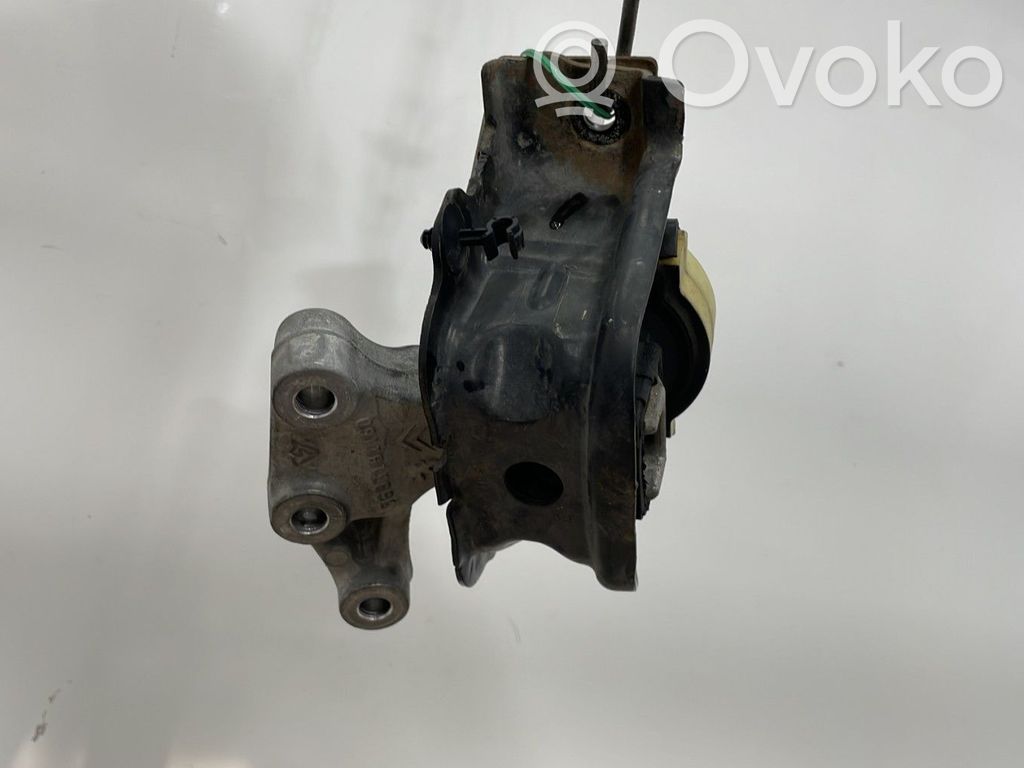 Engine mount bracket   00001807GH