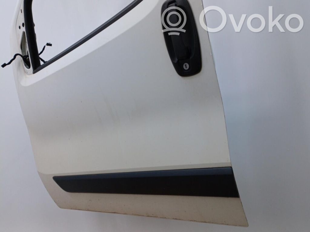Etuovi   1637832480