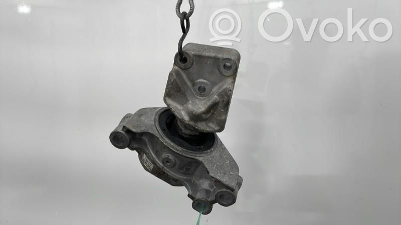 Fiat Doblo Engine mount bracket 