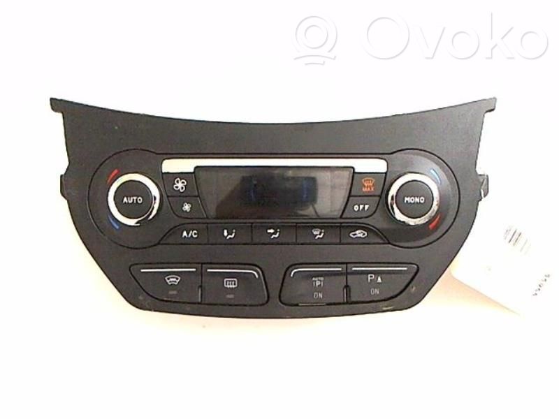 Ford C-MAX II Climate control unit 