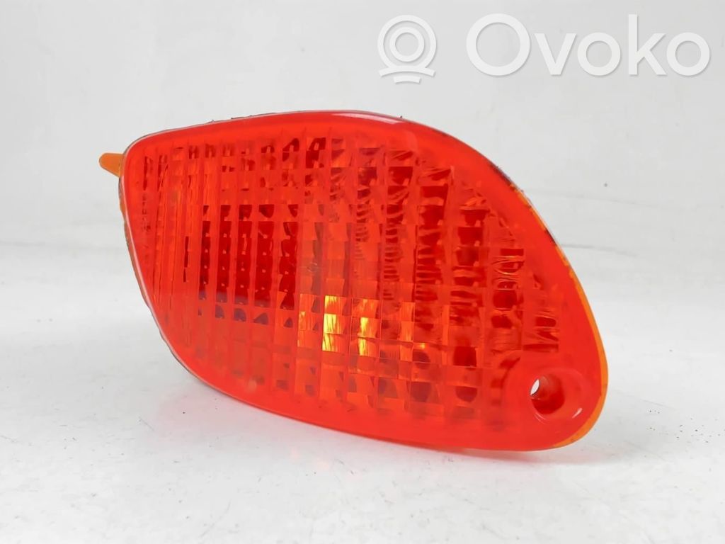 Front fender indicator light   1215917