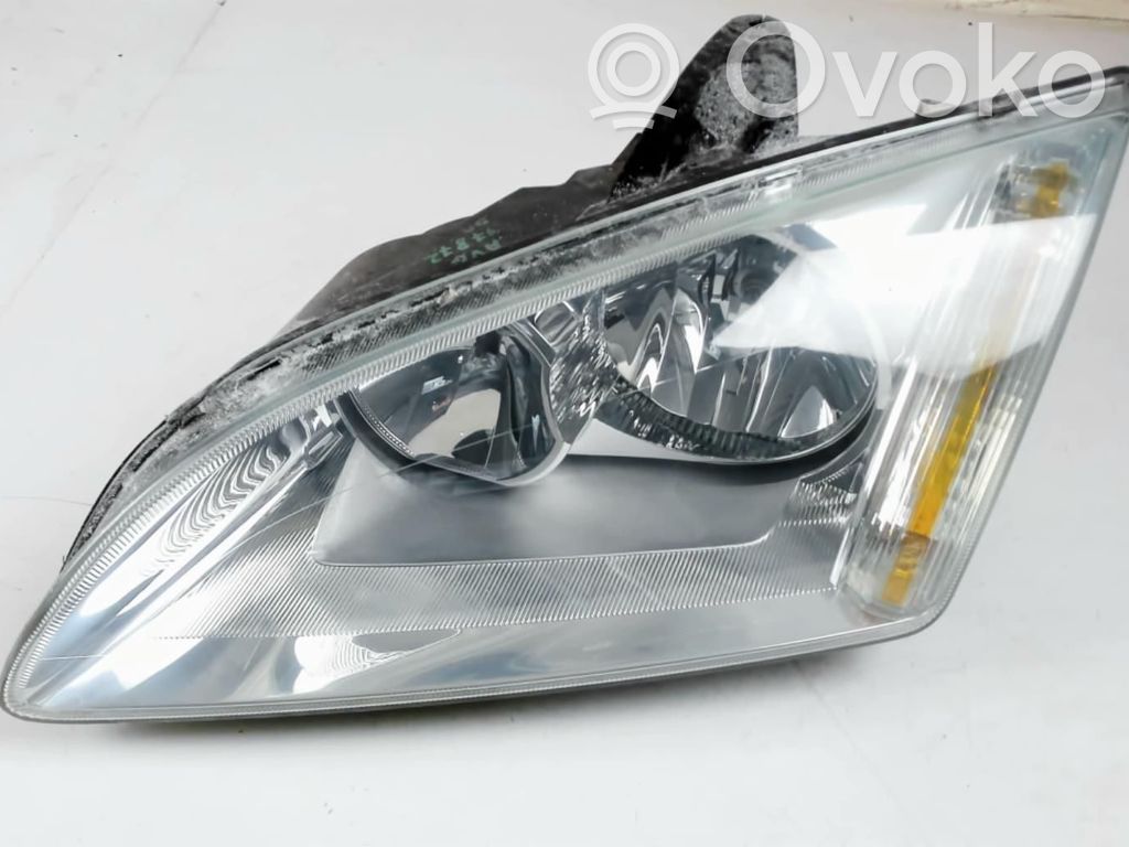 Headlight/headlamp   1480994