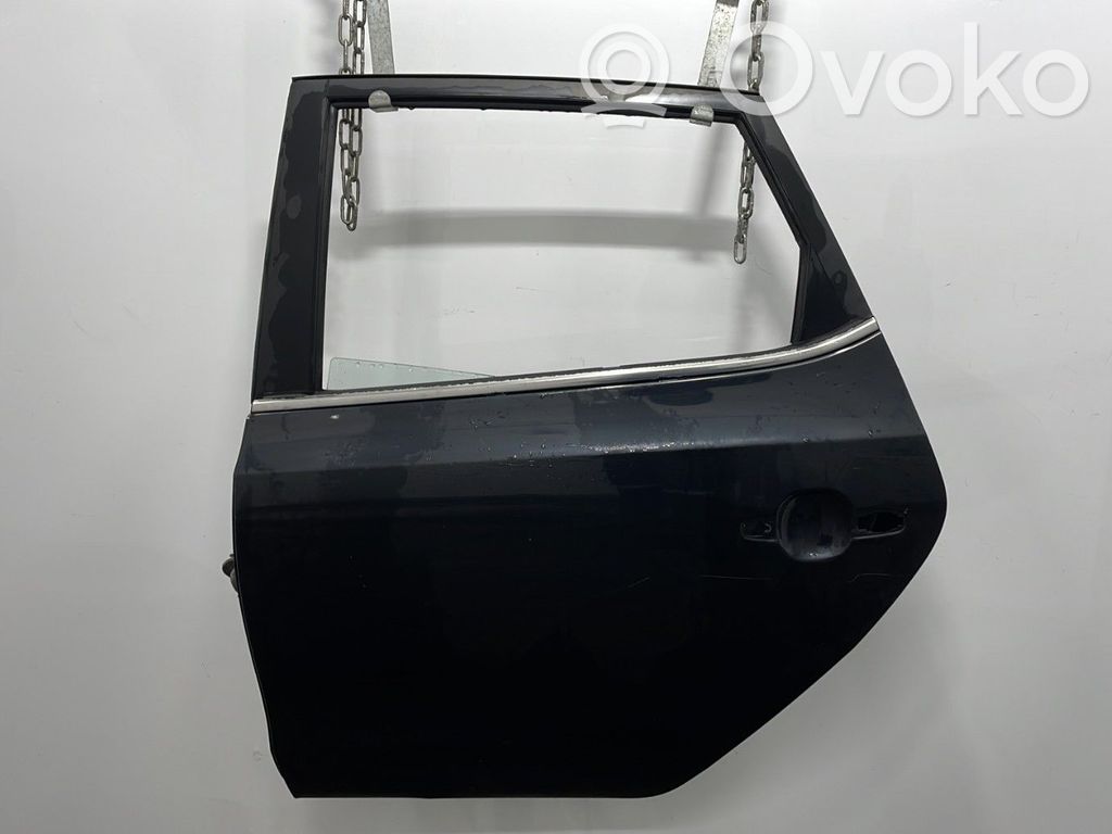 Puerta trasera   770032R010