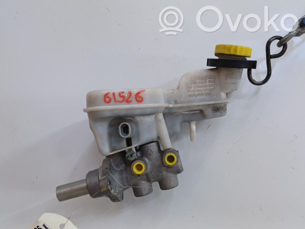 Master brake cylinder
