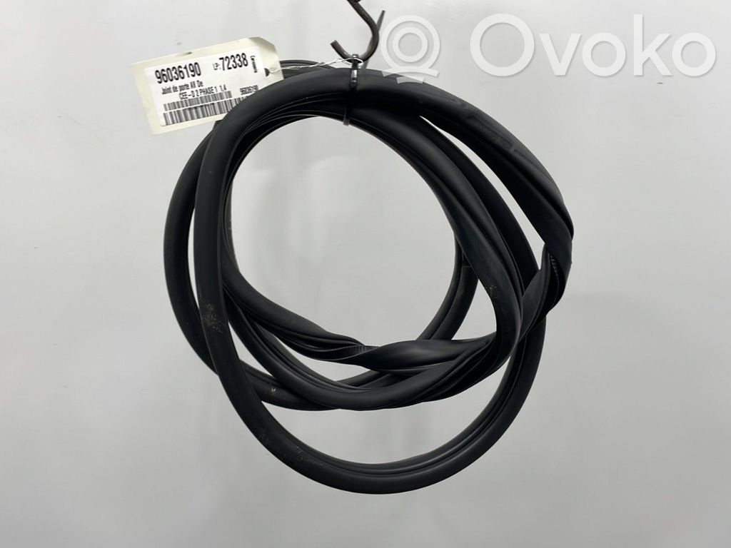 Etuoven kumitiiviste   82140A2000