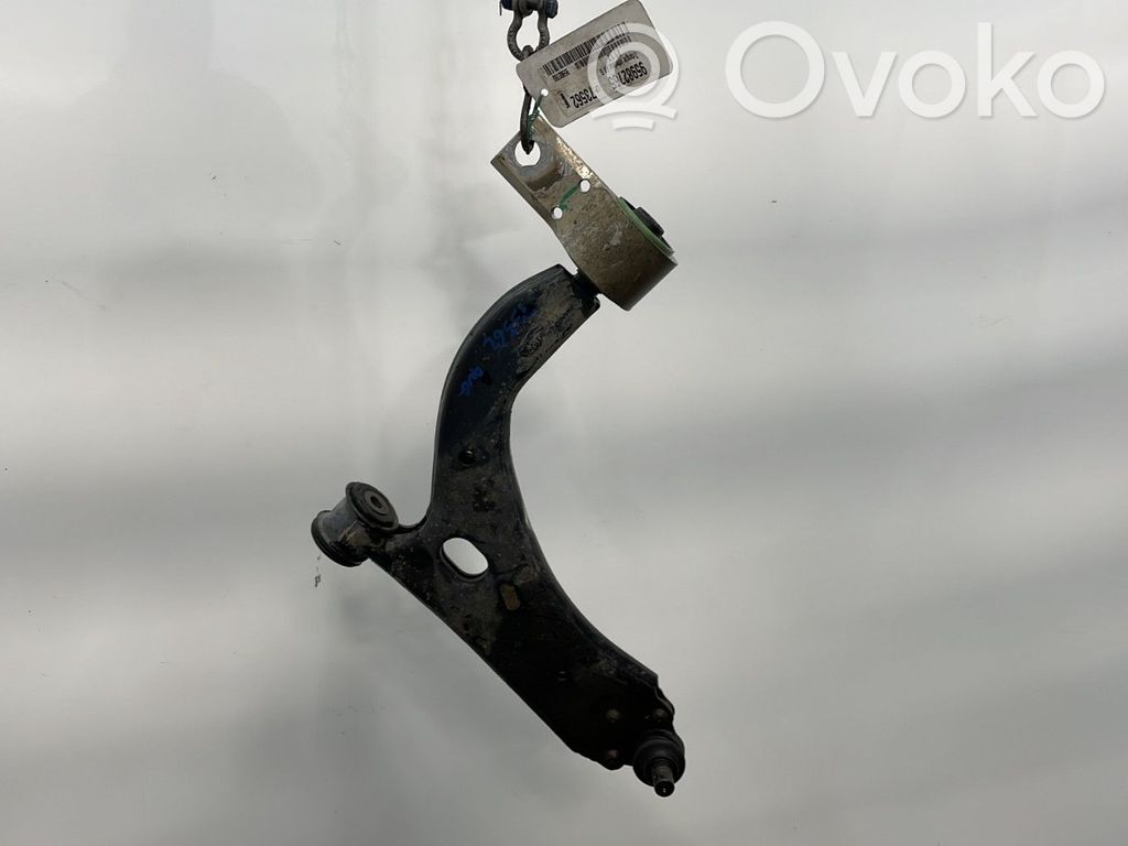 Mazda 2 Priekinė šakė 