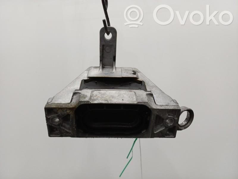 Opel Insignia A Engine mount bracket 
