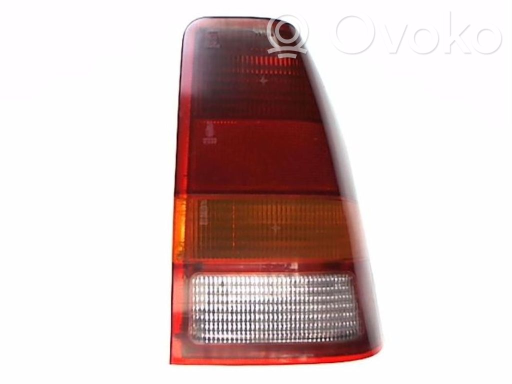 Opel Kadett E Luci posteriori 