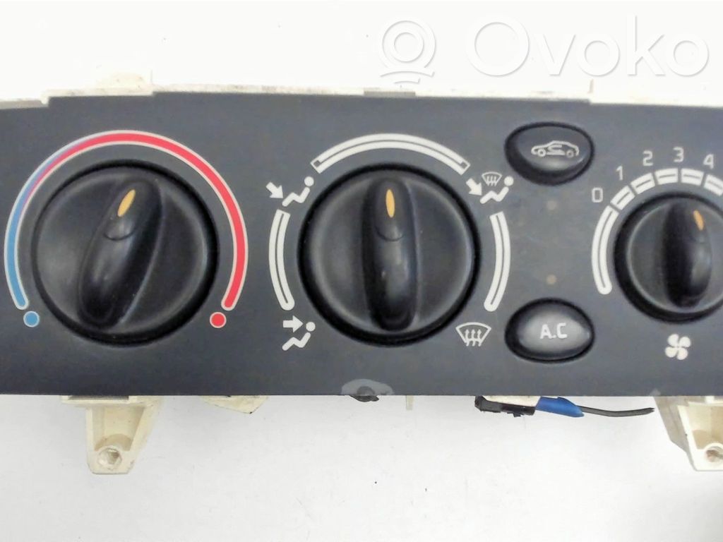 Renault Megane I Climate control unit 