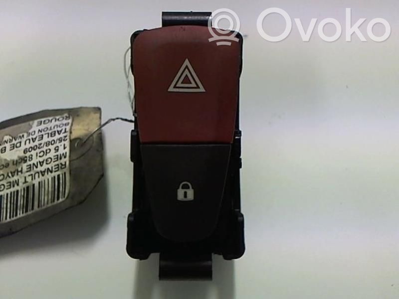 Renault Megane III Hazard light switch 
