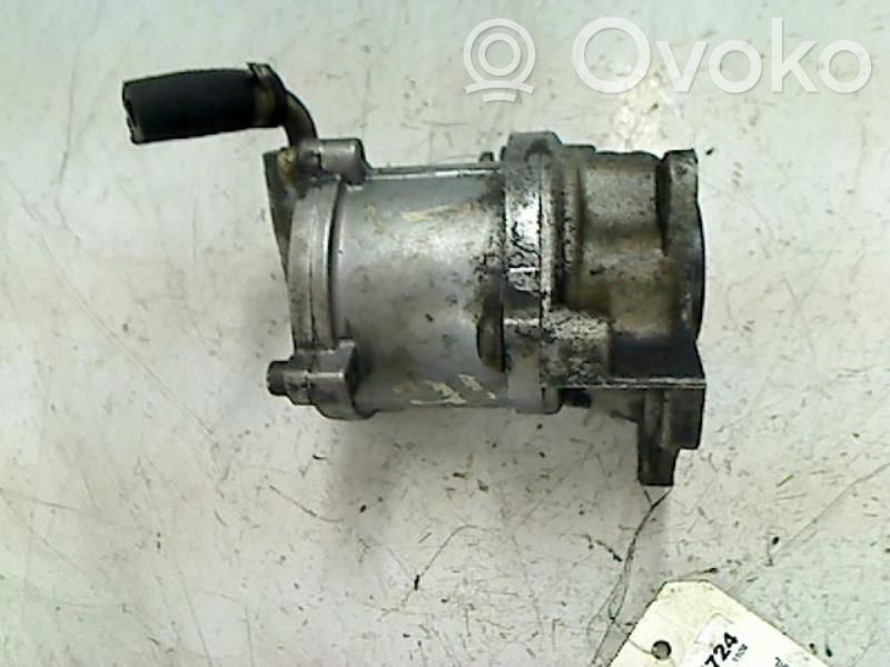 Renault 19 Vacuum pump 
