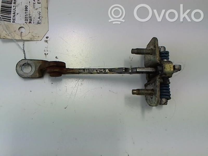 Renault 19 Etuoven pidätin 